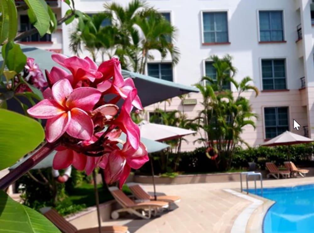 Diamond Westlake Suites Hanoi Zewnętrze zdjęcie